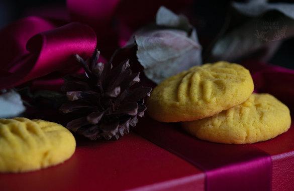 Saffron Christmas Cookies