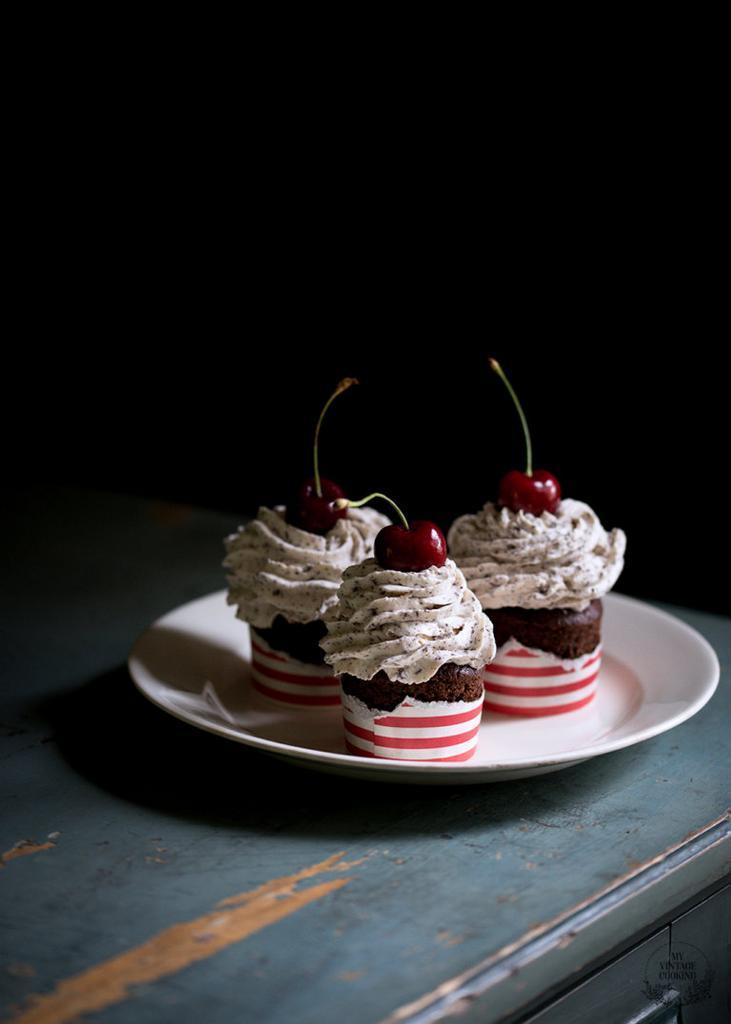 Stracciatella Cream Cupcakes | My Vintage Cooking
